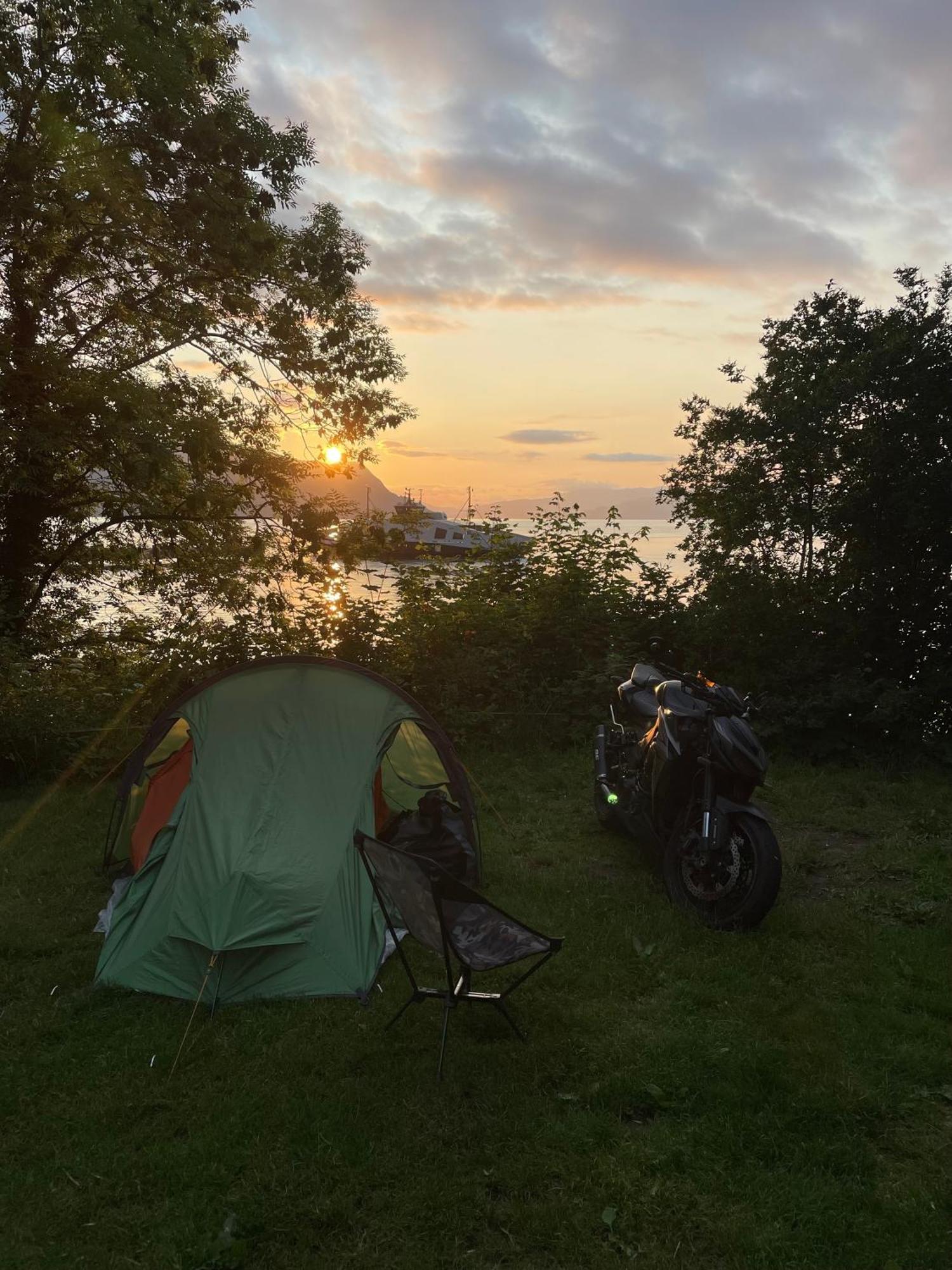 Hotel Nokling & Camping Hjelmeland Zewnętrze zdjęcie